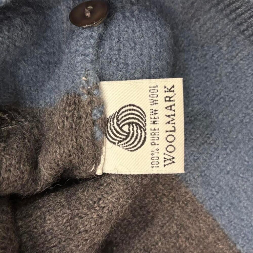 Pendleton Women's Grey and Black Cardigan - Picture 8 of 8
